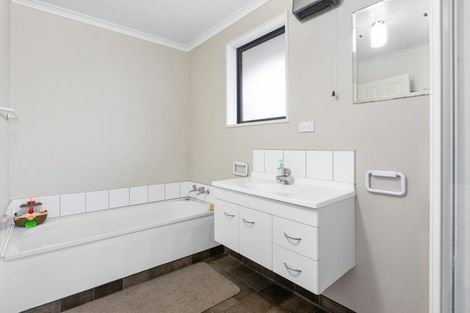 Photo of property in 148 Bay View Road, South Dunedin, Dunedin, 9012