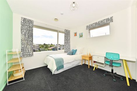 Photo of property in 7a Juniper Place, Burnside, Christchurch, 8053