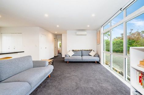 Photo of property in 5 Sharda Grove, Paraparaumu Beach, Paraparaumu, 5032