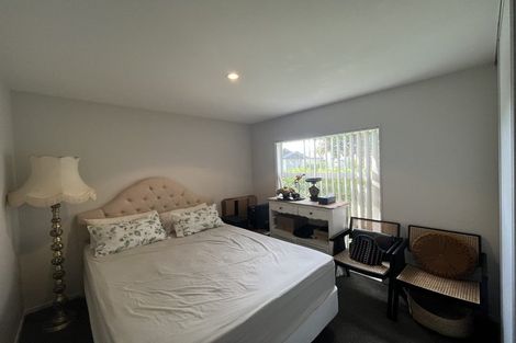 Photo of property in 22 Popokatea Drive, Takanini, 2112