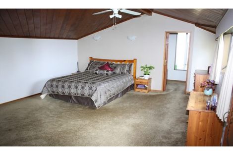 Photo of property in 13a Cross Street, Regent, Whangarei, 0112