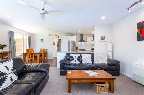 Photo of property in 5 Malthouse Lane, Heathcote Valley, Christchurch, 8022