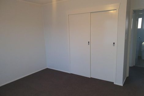 Photo of property in 2/10 Gloaming Place, Conifer Grove, Takanini, 2112