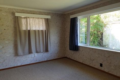 Photo of property in 15 Kiriwai Road, Paremata, Porirua, 5024