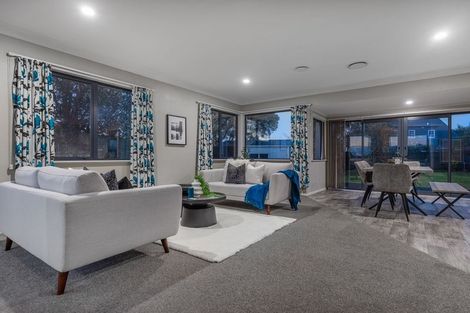 Photo of property in 24 Read Street, Levin, 5510