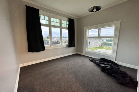 Photo of property in 17 Caius Avenue, Gonville, Whanganui, 4501