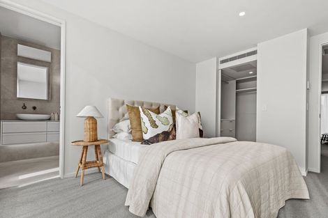 Photo of property in 2/22 Clissold Street, Merivale, Christchurch, 8014