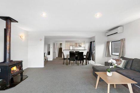 Photo of property in 24b Dart Place, Fernhill, Queenstown, 9300