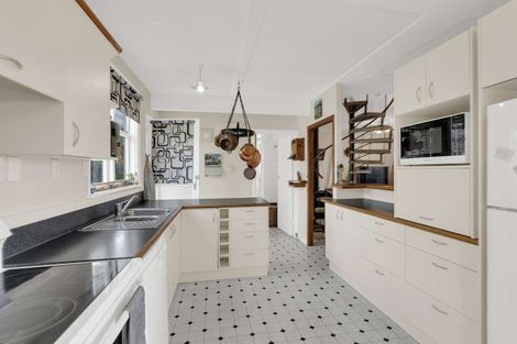 Photo of property in 19 Waipapa Avenue, Diamond Harbour, 8972