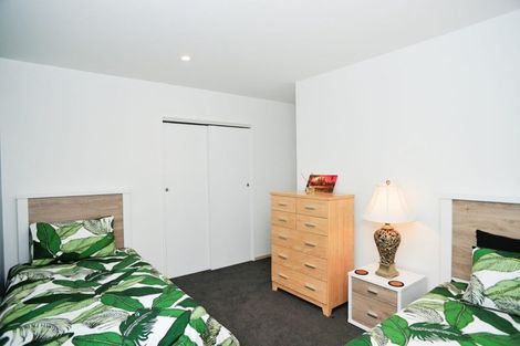 Photo of property in 2 Te Ara Crescent, Diamond Harbour, Lyttelton, 8971