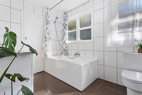 Photo of property in 34 Hinemotu Avenue, Kawerau, 3127