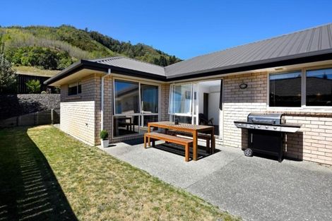 Photo of property in 9 Campbell Street, Nelson South, Nelson, 7010