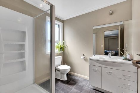 Photo of property in 24 Ngaio Street, Strandon, New Plymouth, 4312