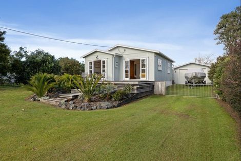 Photo of property in 10 Wharfdale Crescent, Mangawhai Heads, Mangawhai, 0505