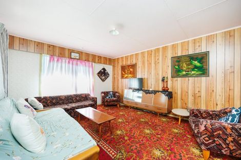 Photo of property in 34 Rhodes Drive, Kelvin Grove, Palmerston North, 4414