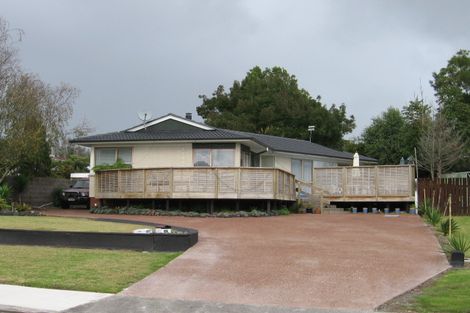 Photo of property in 10 Newland Grove, Henderson, Auckland, 0610