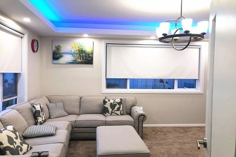 Photo of property in 16 Evelina Lane, Flat Bush, Auckland, 2019