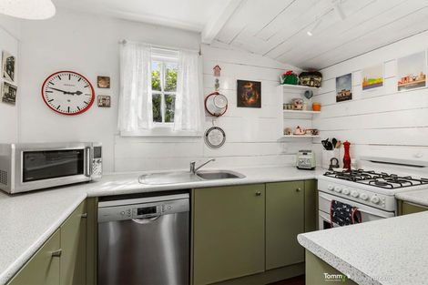 Photo of property in 4 Tyne Street, Island Bay, Wellington, 6023