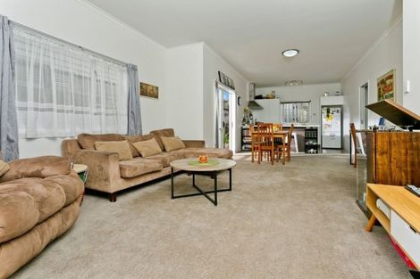 Photo of property in 44 Mulvaney Crescent, Henderson, Auckland, 0612