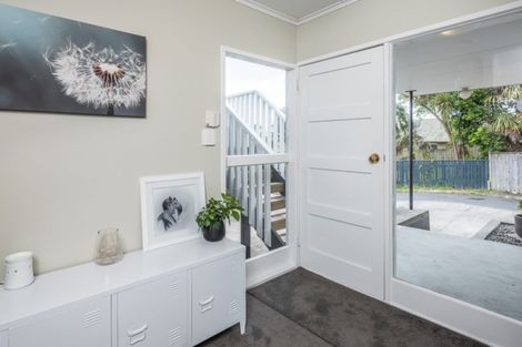 Photo of property in 26a Seddon Street, Waikanae, 5036