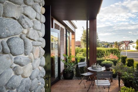 Photo of property in 2 Caldera Close, Pyes Pa, Tauranga, 3112