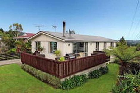 Photo of property in 10 Puketaha Road, Swanson, Auckland, 0816