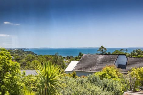 Photo of property in 120 Aberdeen Road, Campbells Bay, Auckland, 0620