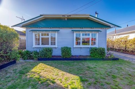 Photo of property in 142 Bowhill Road, New Brighton, Christchurch, 8083