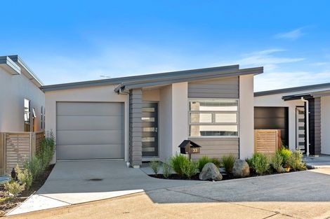 Photo of property in 33 Foley Grove, Pyes Pa, Tauranga, 3110