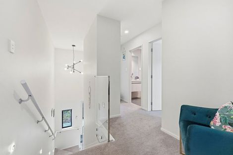 Photo of property in 6b Blenheim Street, Glenfield, Auckland, 0629