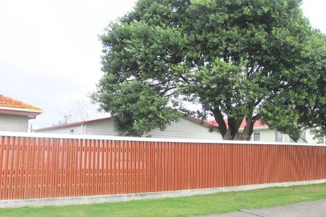 Photo of property in 39 Beauzami Crescent, Ascot Park, Porirua, 5024
