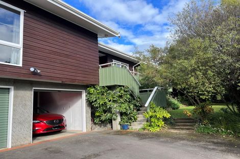 Photo of property in 6 Spicer Place, Tawa, Wellington, 5028