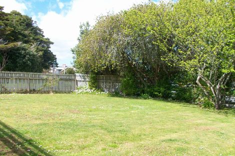 Photo of property in 2 Pokohui Avenue, Raglan, 3225