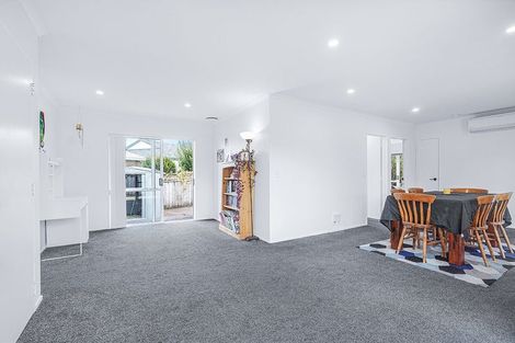 Photo of property in 31 Hastings Place, Hamilton Lake, Hamilton, 3204