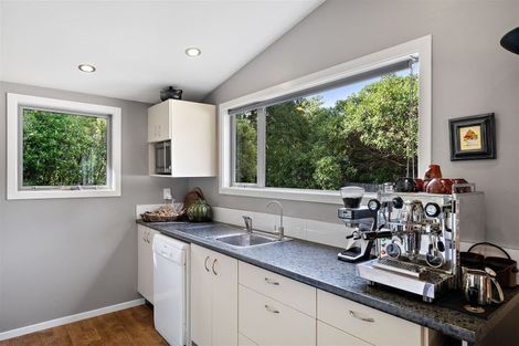 Photo of property in 6 Robinsons Bay Valley Road, Robinsons Bay, Akaroa, 7581