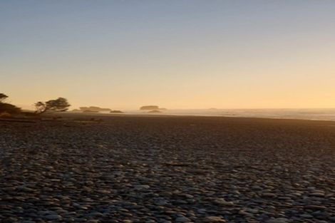 Photo of property in 4 Main Rd Ngakawau, Ngakawau, 7824