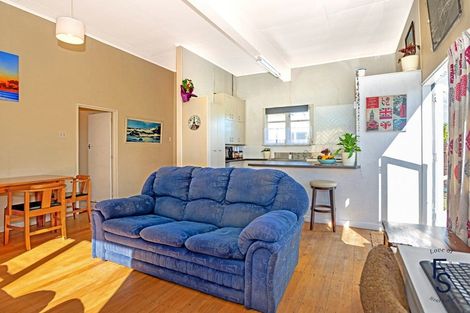 Photo of property in 21 Wellington Street, Te Hapara, Gisborne, 4010