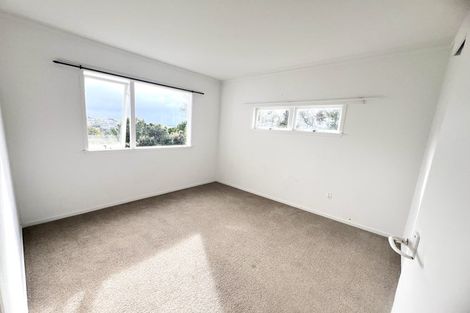 Photo of property in 9 Wairere Road, Torbay, Auckland, 0630
