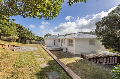 Photo of property in 25 Yarrow Place, Papakowhai, Porirua, 5024