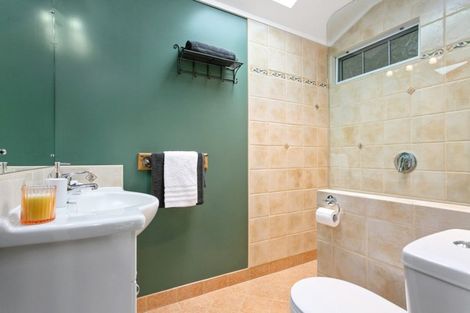 Photo of property in 28 King Street, Cambridge, 3434