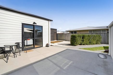 Photo of property in 3 Smith Road, Merrilands, New Plymouth, 4312