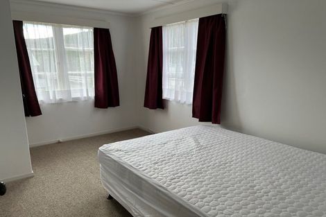 Photo of property in 27 Newcombe Street, Naenae, Lower Hutt, 5011