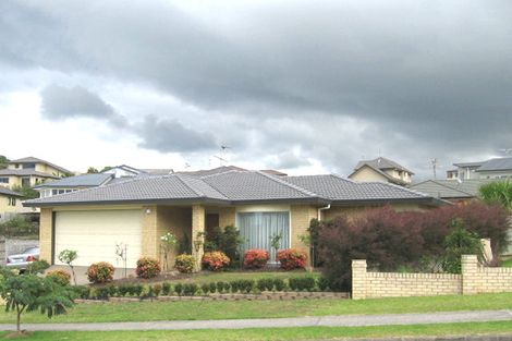 Photo of property in 46 Hogarth Rise, West Harbour, Auckland, 0618