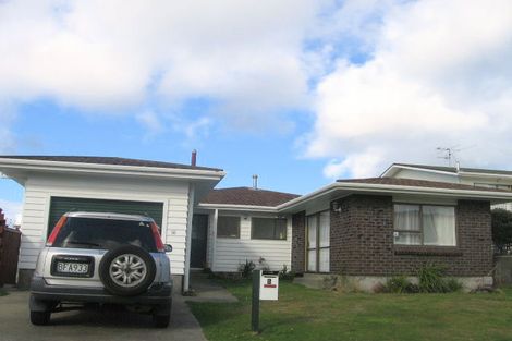 Photo of property in 5 Arizona Grove, Brooklyn, Wellington, 6021