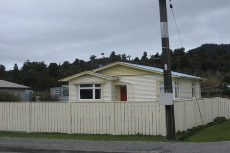 Photo of property in 641 Seven Mile Road, Runanga, 7803