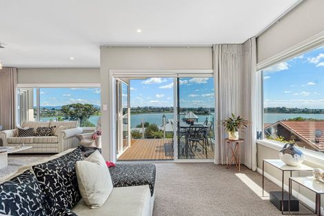 Photo of property in 5 Edgecumbe Road, Tauranga, 3110