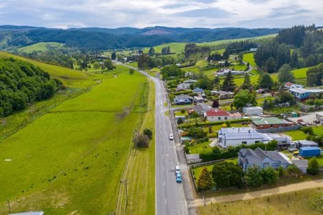 Photo of property in 32 Irvine Street, Lawrence, 9532