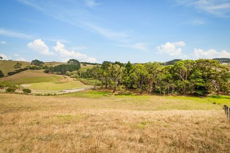 Photo of property in 196 Muriwai Valley Road, Muriwai, Waimauku, 0881