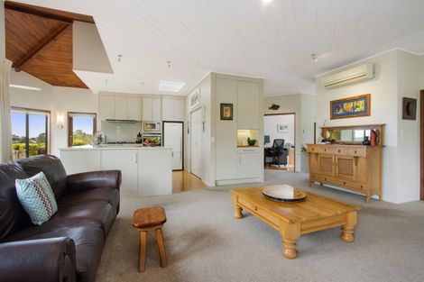 Photo of property in 21 Baigent Place, Tanners Point, Katikati, 3177