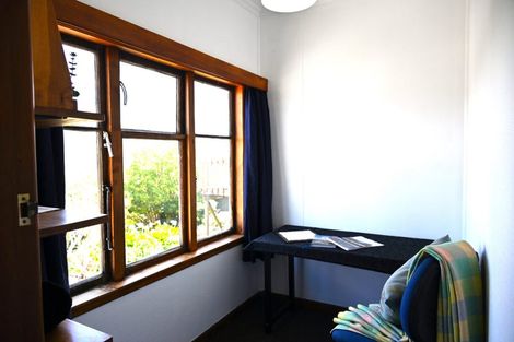 Photo of property in 87 Northland Road, Northland, Wellington, 6012